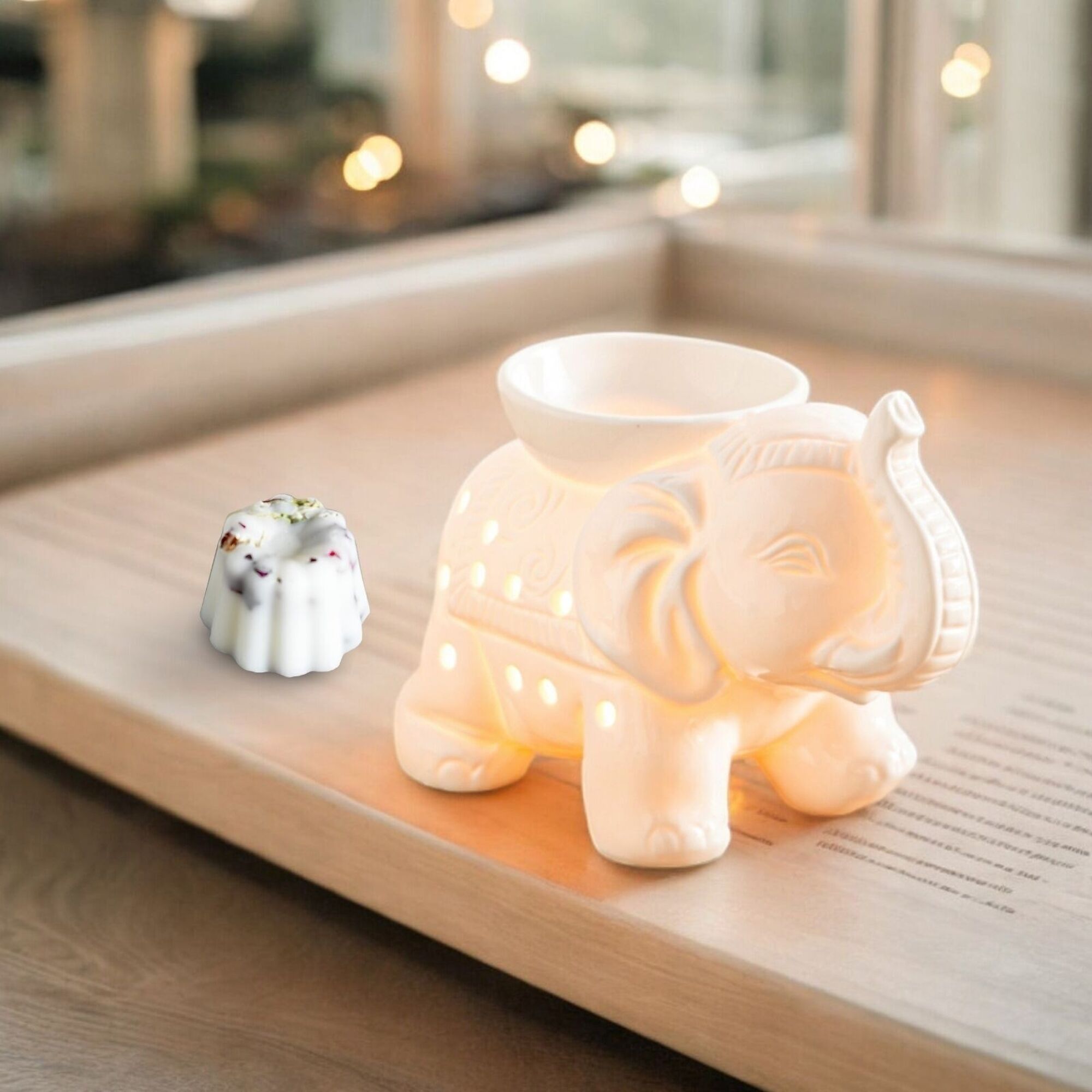 Brûleur fondant cire Parfumée en céramique Éléphant Tandor blanc – Image 6